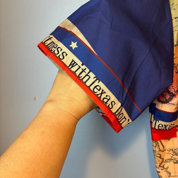 Made in Texas Graphic Short Sleeve Button Up XL - Picture 5 of 5